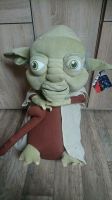 Star Wars Meister Yoda Plüsch 60cm Niedersachsen - Drage Vorschau