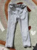 H&M Hose Jeans Jeanshose Jungshose Gr.104 verstellbarer Bund grau Brandenburg - Neuruppin Vorschau