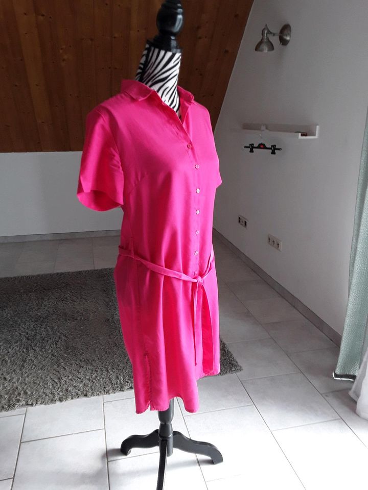 Tolles neuwertiges Hemdblusenkleid in Größe 38 in Freisen