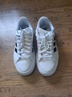Tolle Sneakers für Damen! Bayern - Pfarrkirchen Vorschau