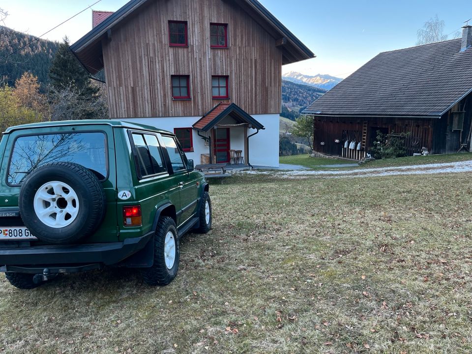 Mitsubishi Pajero  L040 in Fritzlar