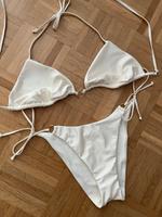 NEU H&M Bikini Neckholder weiß Champagner goldene Ringe Gr L Baden-Württemberg - Konstanz Vorschau
