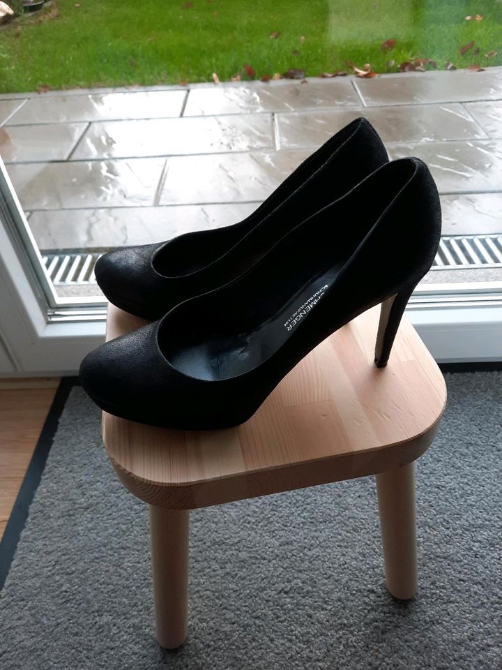 Neue Kennel & Schmenger Highheels Leder schwarz in Regensburg