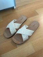 Guess Sandalen Sommerschuhe beige 40 Baden-Württemberg - Mannheim Vorschau