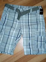 Shorts,  kurze Hose, mit Gürtel, Gr. M, oliv/grau,  NEU Nordrhein-Westfalen - Ense Vorschau