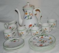 VINTAGE Gien Oiseaux de Paradis GRÜN Kaffe Geschirr Tasse Kanne Wiesbaden - Mainz-Kastel Vorschau