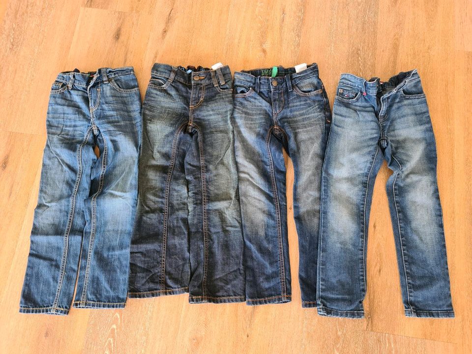 Tommy Hilfiger Kids Jeans Paket 2- 6 Jahre in Wilhelmshaven