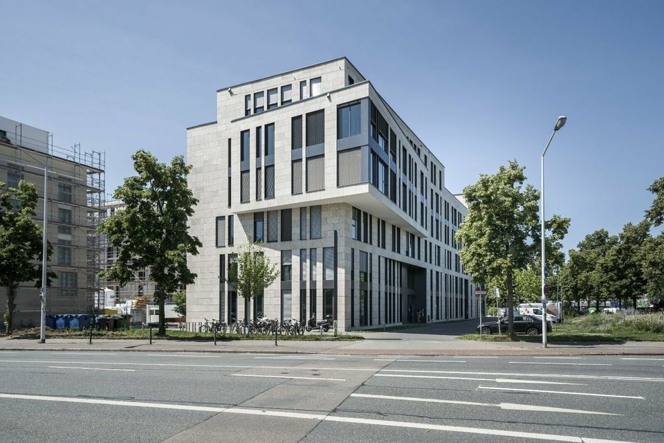 Privater Büroraum für 4 Personen in Regus Berliner Carree in Darmstadt
