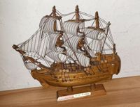 Segelschiff Dreimaster Modell Hero Holz Leinen Segel Rar Vintage Bayern - Fürth Vorschau