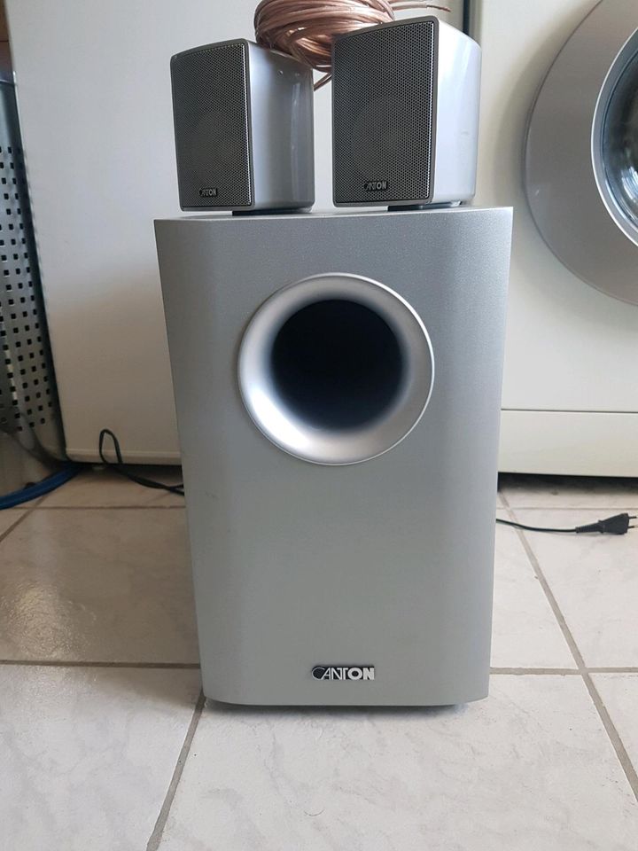 Subwoofer Powered von Canton in Schramberg