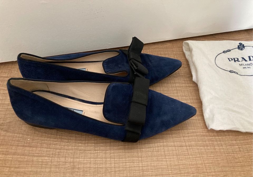 Prada Flats spitze Ballerinas Schleife 38 Wildleder blau in Berlin