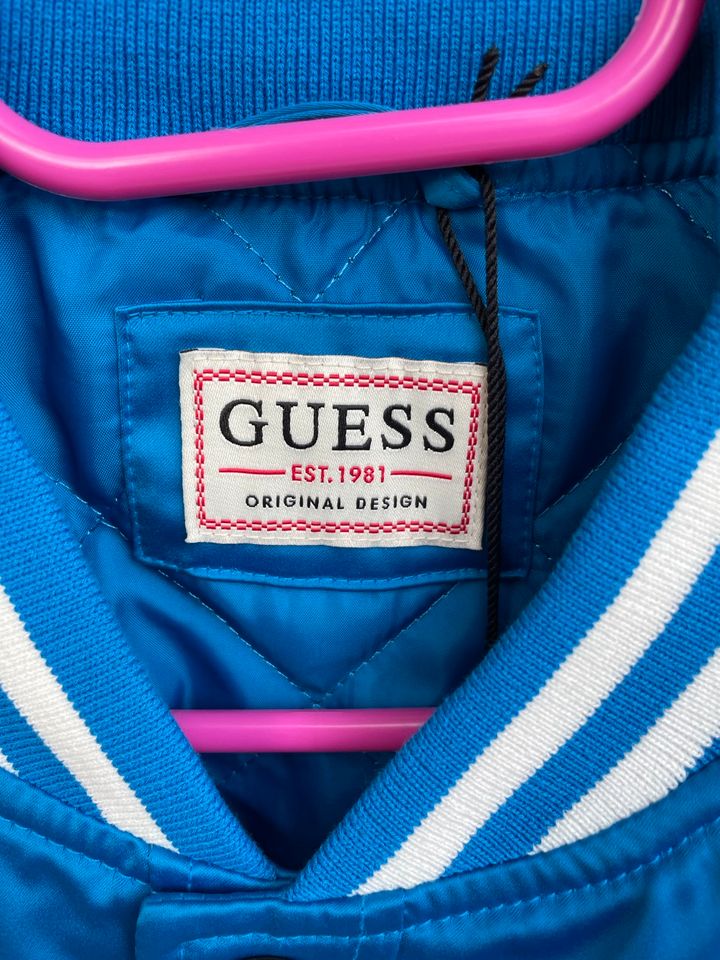 150€ NP Guess Jacke Bomber Blouson College blau in Düsseldorf