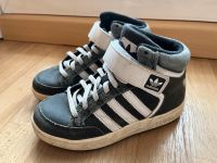 Adidas Turnschuhe Gr. 33 schwarz Dresden - Seevorstadt-Ost/Großer Garten Vorschau