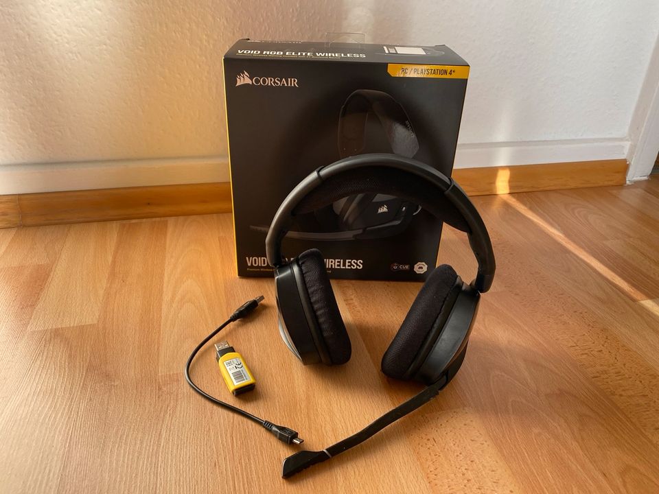 Corsair Void RGB Elite Wirless Gaming Headset (OVP) in Hamburg