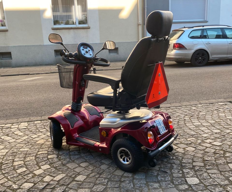 Seniorenmobil Elektromobil 15 kmh Krankenfahrstuhl Scooter in Essen