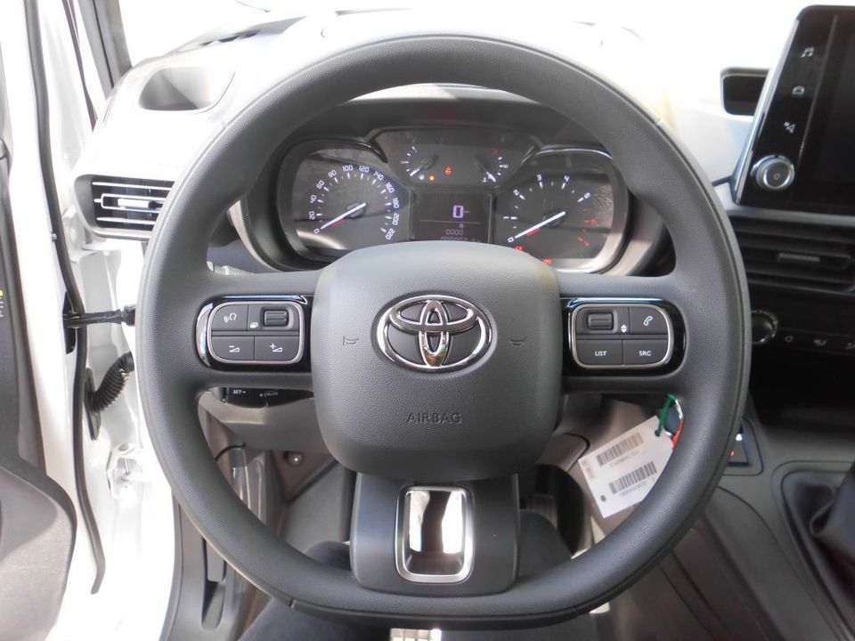 Toyota Proace City L1 1,5-l D-4D Duty Comfort ALLRAD, N in Kreuztal
