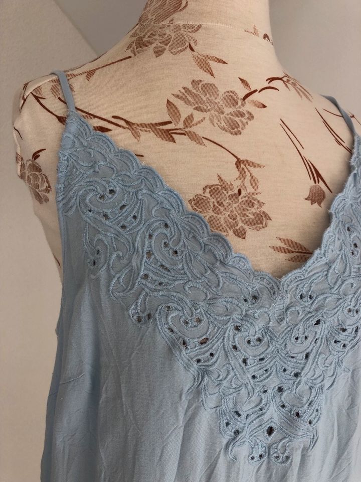 Vila Träger Top hellblau Spitze Gr. S Lace baby blue in Filderstadt