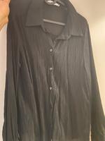 Schwarze Bluse mit Knöpfen Rheinland-Pfalz - Montabaur Vorschau