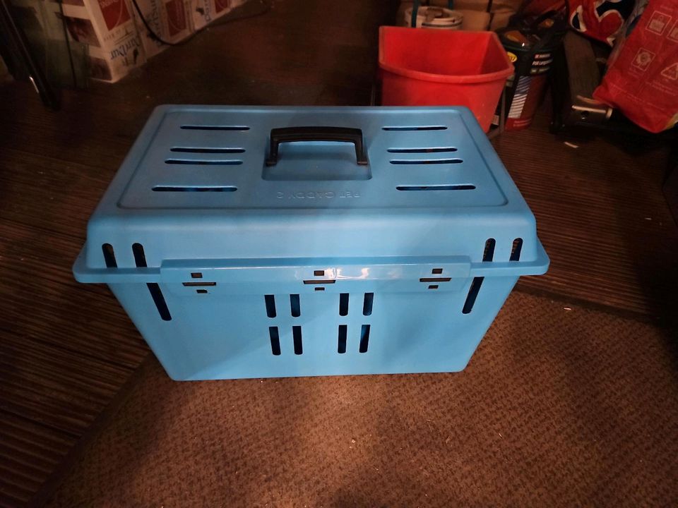 Transportbox Pet Caddy II sehr gut erhalten Katzenbox, Hundekäfig in Berlin