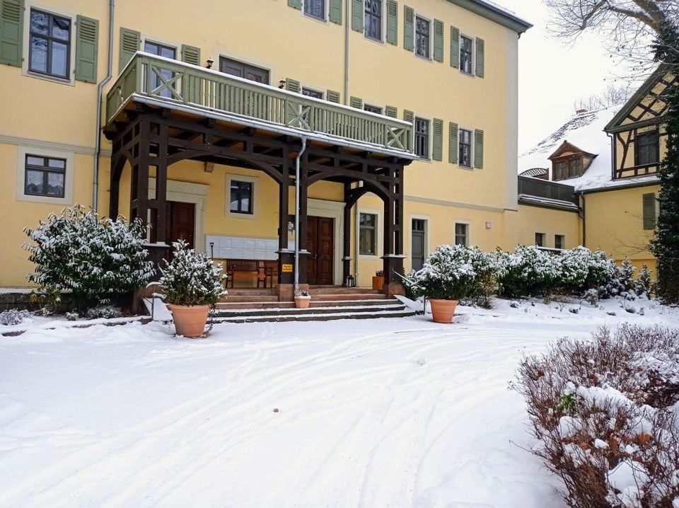 Stilvolles Seniorenwohnen mit Betreuung Altes Schloss Hummelshain in Hummelshain