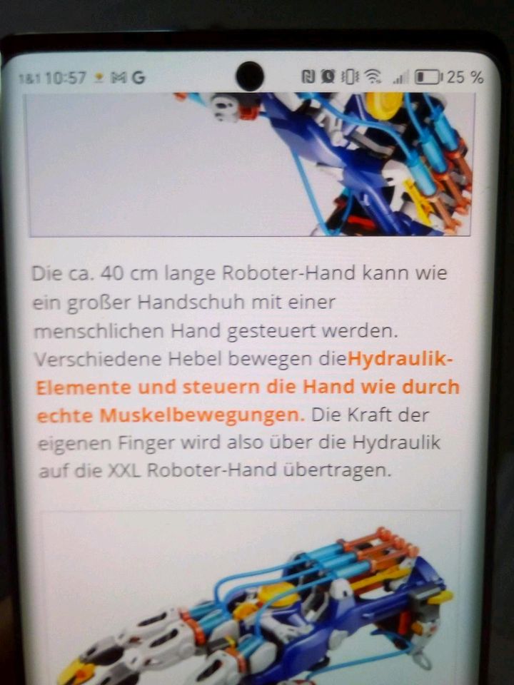 Bionik Roboter-Hand, Cyborg, hydraulisch in Kirchanschöring