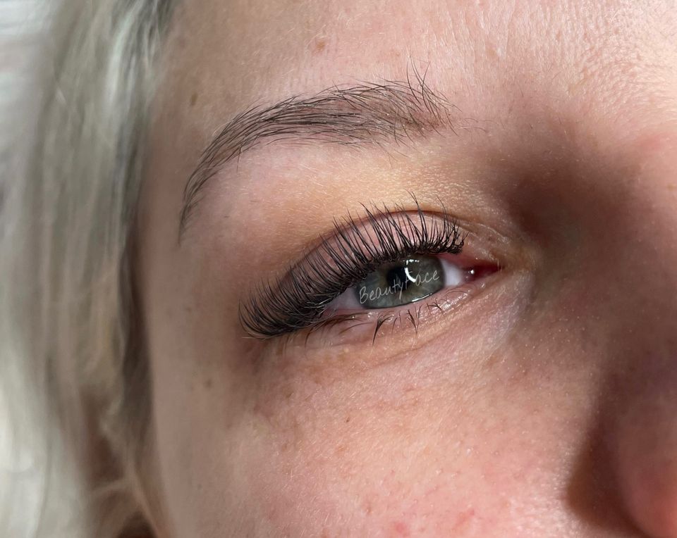 Wimpernverlängerung in Neuwied