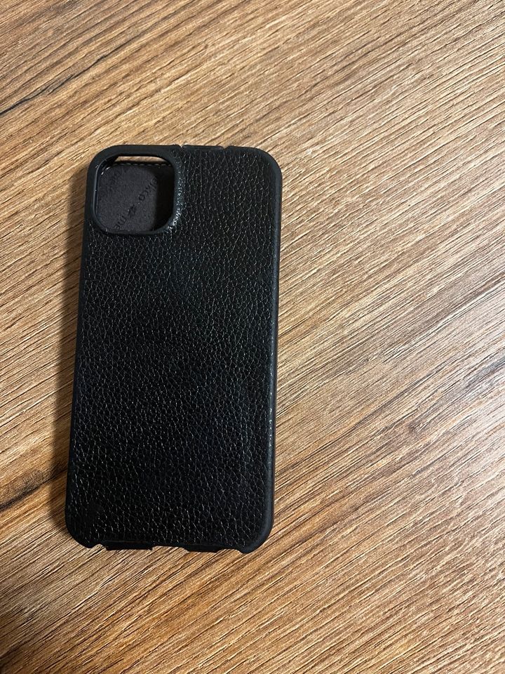 Melkco Premium Leder Flip Case, IPhone 13, schwarz in Passau