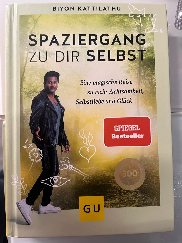 Bücher 2 Stück in Hamburg