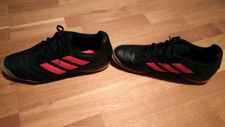 Adidas Sala *NEU* Fußballschuhe 47 1/3 schwarz in Essen