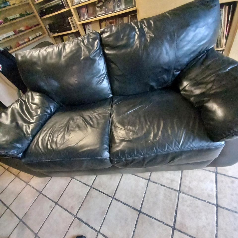 Ikea Ledersofa schwarz  2er-Sofa IKEA VRETA in Mettmann