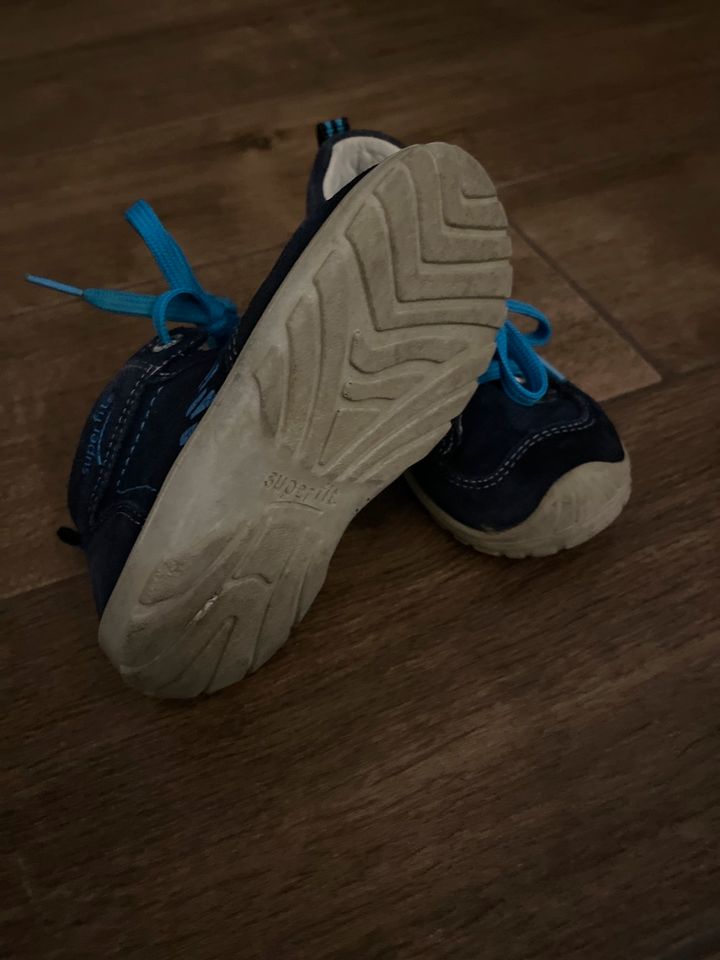 Halbschuhe Superfit (NP: 40€) in Wiehl