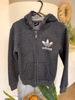 Cardigan Adidas Größe 140 in blau Nordrhein-Westfalen - Meschede Vorschau