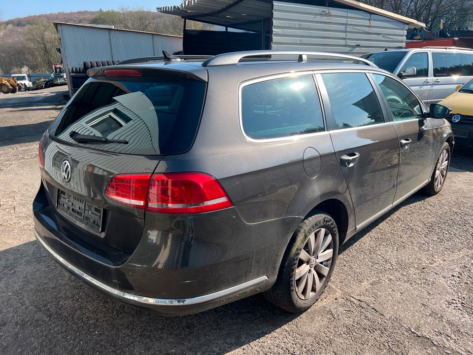 Autoabdeckung Outdoor für VW Passat Variant B7 Kombi, Auto