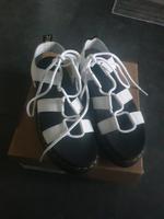 DR. MARTENS DAMEN SANDALE GR. 41 WEIß LEDER NEU OVP Nordrhein-Westfalen - Alsdorf Vorschau