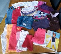 30 Teile Kleiderpaket Größe 80 (Hosen, Pullis, T-Shirt, Pullover) Dresden - Blasewitz Vorschau