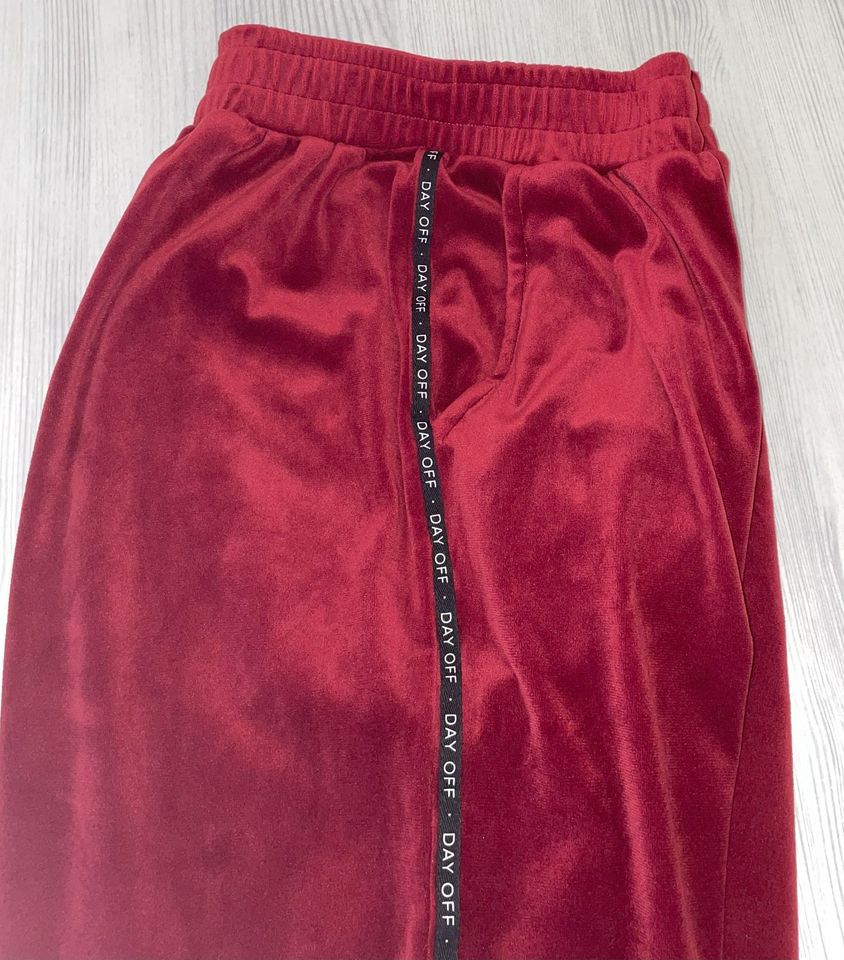 Hose - Homewearhose - Loungewearhose - Jogginghose Samt - Velour in Zell unter Aichelberg