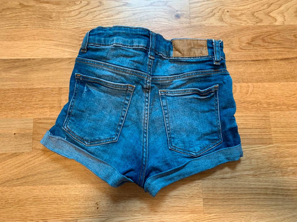 Jeansshorts in Steinau an der Straße