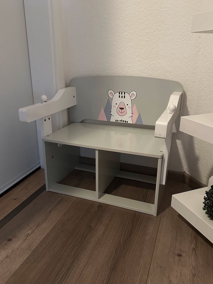 Kleine verstellbare Kinderbank zum Kindertisch Kinderzimmer in Rostock