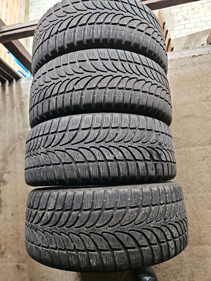 2x oder 4x 225 45 R18 95H Bridgestone Winterreifen in Stuttgart