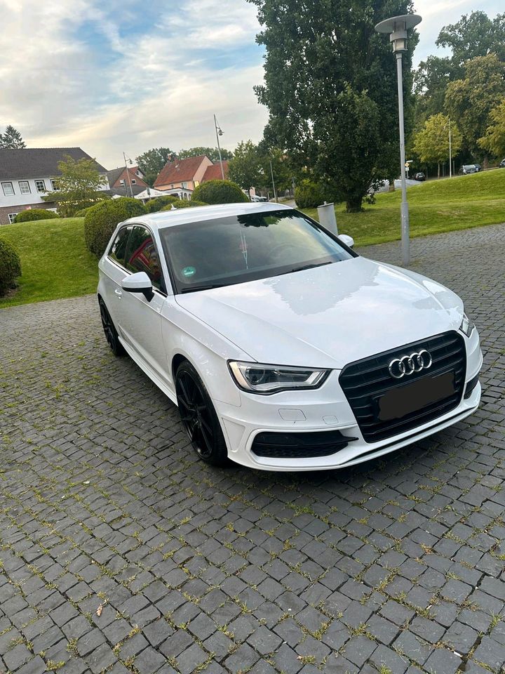 Audi A3 1,4 TSI S-Line in Gifhorn