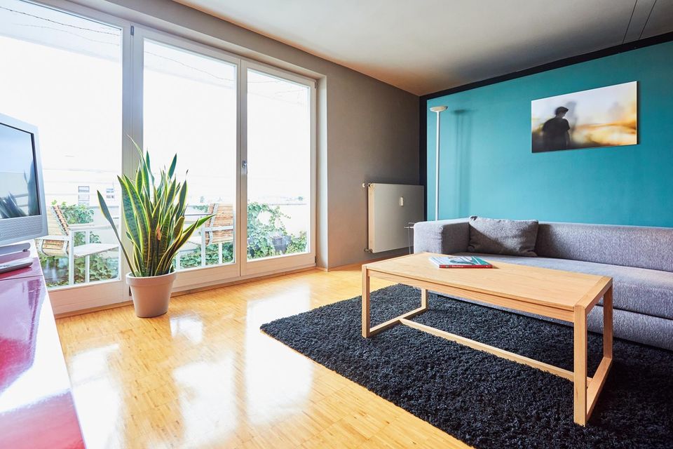 Hochwertiges, lichtdurchflutetes Loft im 6. Stock mit Balkon in Nürnberg (Mittelfr)