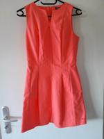 Sportliches Kleid gr.S von TOMMY HILFIGER Friedrichshain-Kreuzberg - Kreuzberg Vorschau