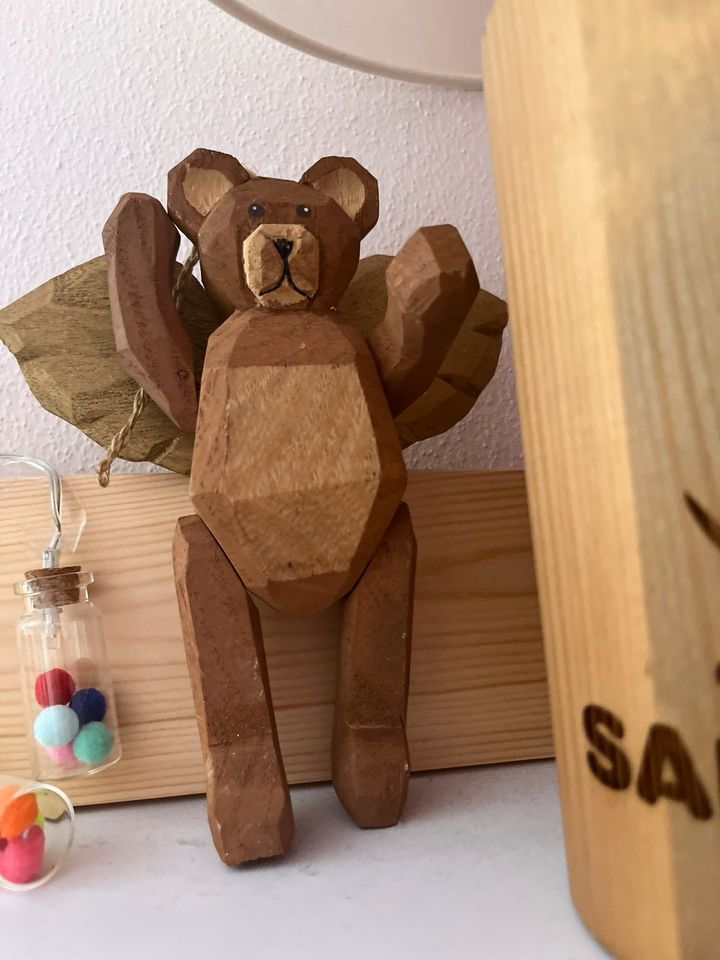 Holz Bär Schutzengel Glücksbringer Deko in Linkenheim-Hochstetten
