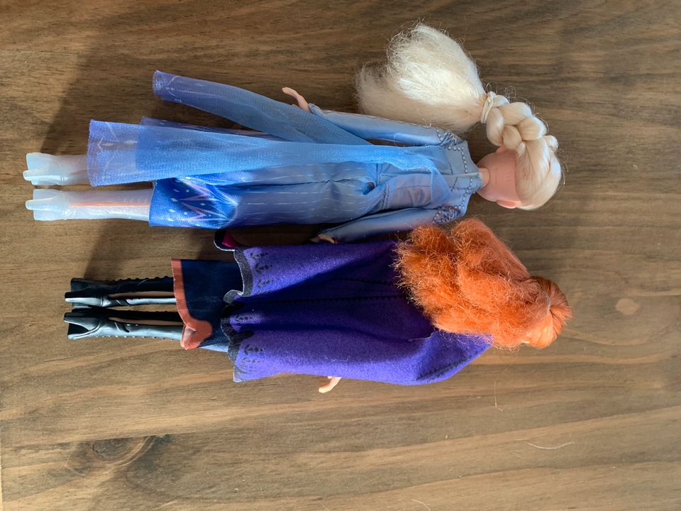 Anna und Elsa Puppen mit Sound in Fürstenau