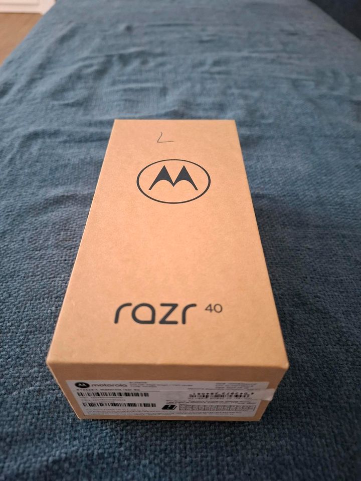 Motorola Razr 40 256 GB in Marienhafe