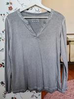 TCHIBO Shirt 40/42 grau Pailletten Friedrichshain-Kreuzberg - Friedrichshain Vorschau