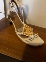 Sandale echtes Leder Neu! Weiß Gr. 40 Hessen - Hainburg Vorschau