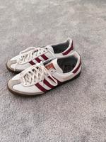 Adidas Sneaker Turnschuhe Gr. 42, weiß rot , top Dresden - Cossebaude Vorschau