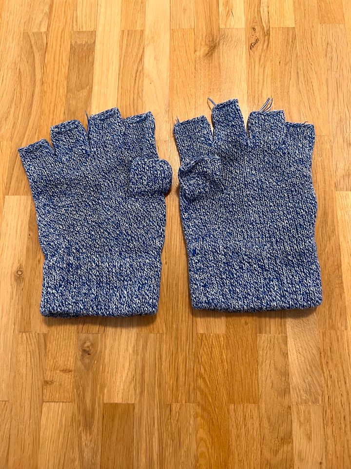 H&M Handschuhe offene Finger Blau Herren in Berlin - Reinickendorf | eBay  Kleinanzeigen ist jetzt Kleinanzeigen