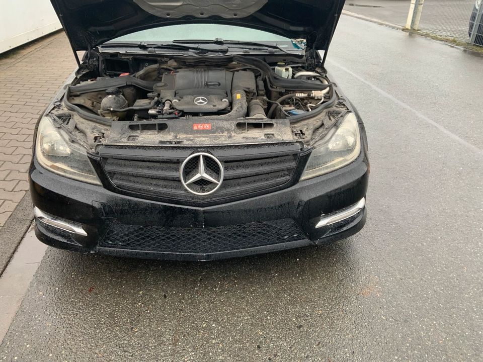 Mercedes Benz W204 C250 1,8l FB:040 ALLE ERSATZTEILE AB 1€ in Havixbeck